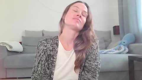 milly_browski online show from September 26, 1:41 pm