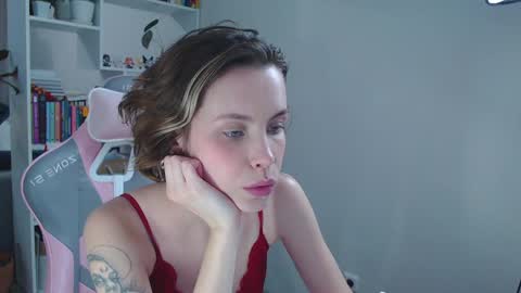 Snapshot of milly_ross23 chatting on January 2, 11:09 am Milly online show from January 2, 11:09 am