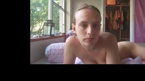 millycums online show from November 17, 6:16 am