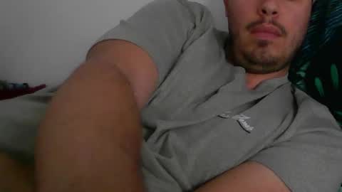 Snapshot of milowww1601 chatting on December 28, 1:06 pm milowww1601 online show from December 28, 1:06 pm