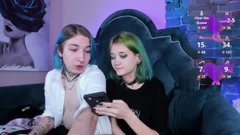 Snapshot of milten_trish chatting on February 3, 7:07 am milten_trish online show from February 3, 7:07 am
