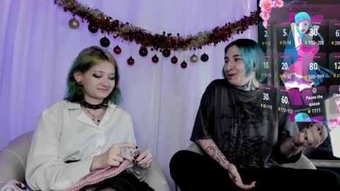 Snapshot of milten_trish chatting on January 3, 10:08 pm milten_trish online show from January 3, 10:08 pm