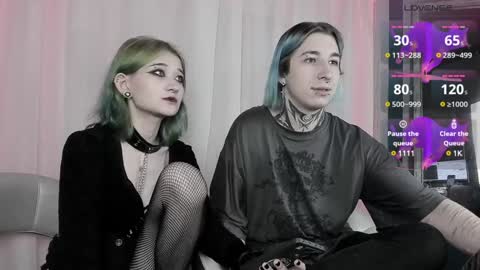Snapshot of milten_trish chatting on January 11, 6:54 pm milten_trish online show from January 11, 6:54 pm