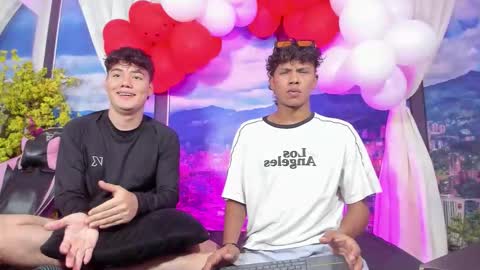 miltondelis online show from October 2, 3:27 am