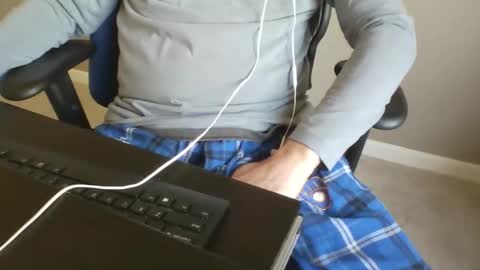milwaukeebadger24 online show from May 6, 12:22 pm