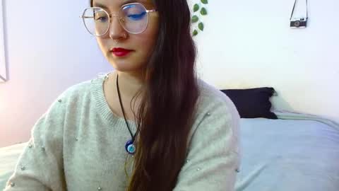 Snapshot of mily_baker chatting on January 7, 10:30 pm mily_baker online show from January 7, 10:30 pm