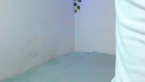 Snapshot of mily_baker chatting on January 27, 6:09 pm mily_baker online show from January 27, 6:09 pm