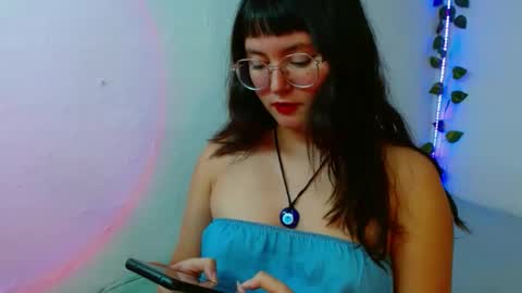 Snapshot of mily_baker chatting on January 30, 10:19 pm mily_baker online show from January 30, 10:19 pm