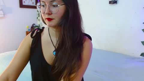 Snapshot of mily_baker chatting on September 18, 11:09 pm mily_baker online show from September 18, 11:09 pm