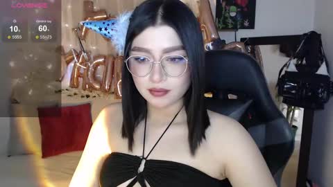 Snapshot of mily_thomson_b chatting on September 11, 8:43 pm Mily online show from September 11, 8:43 pm