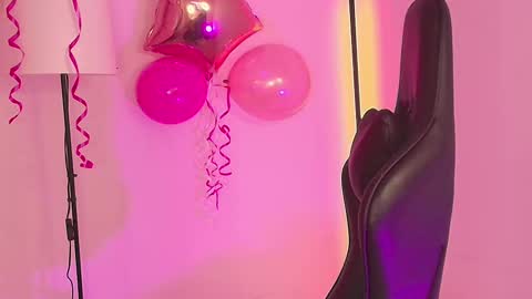 Milly  online show from February 11, 3:40 am