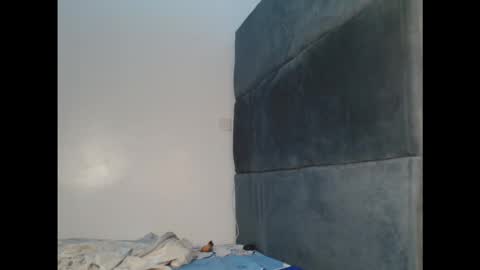 mimi online show from November 11, 11:40 pm