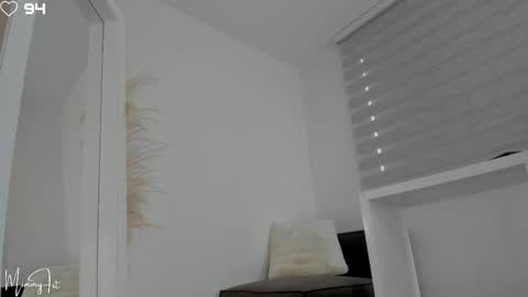 mimmyfit1 online show from February 25, 8:42 pm