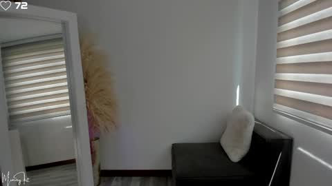 mimmyfit1 online show from February 17, 7:55 pm