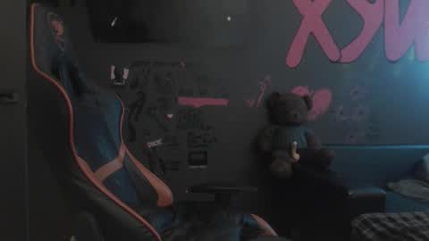 Max online show from September 24, 6:14 pm