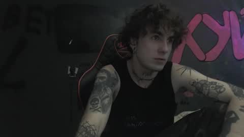 Max online show from October 19, 2:55 pm