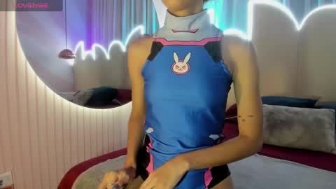 Minji online show from February 18, 11:44 am