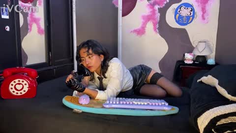 Suki 3 online show from February 12, 6:06 am