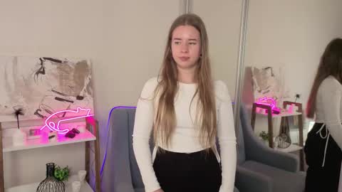Milly online show from September 9, 1:44 pm