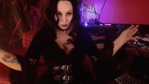NindfuckWitch online show from February 25, 1:58 pm