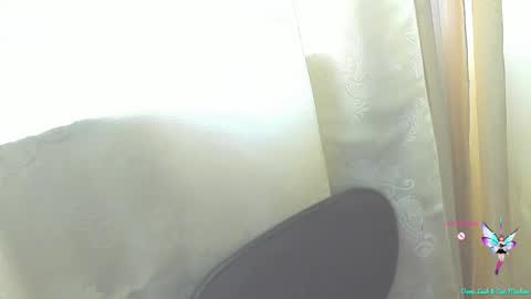 Snapshot of minefoxy2 chatting on September 10, 9:38 pm Amber online show from September 10, 9:38 pm