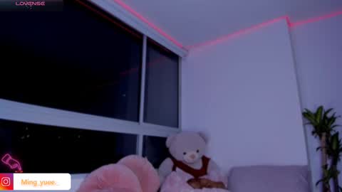 Snapshot of ming_yue_ chatting on February 13, 5:48 am My name is Fer Nice to meet you give it a thumbs up please its important online show from February 13, 5:48 am