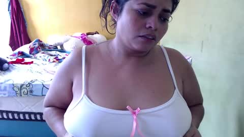 Andrea online show from September 26, 7:00 pm