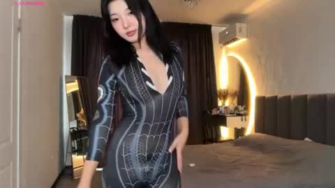 minnie_joy_ online show from July 2, 12:32 pm