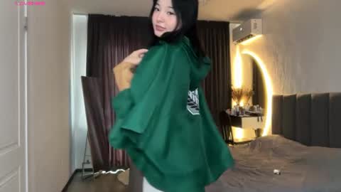 minnie_joy_ online show from June 22, 12:34 pm