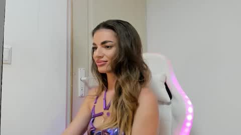 MIA online show from September 17, 11:02 am
