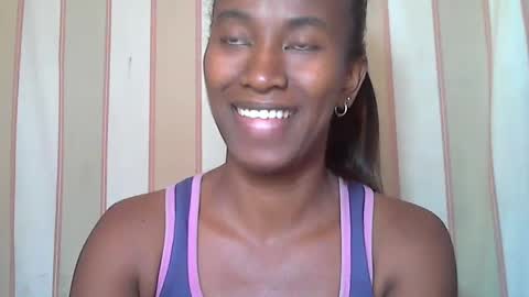 minouch211907 online show from February 26, 5:46 am