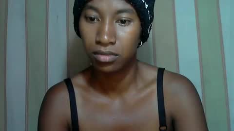 minouch211907 online show from February 21, 2:50 am