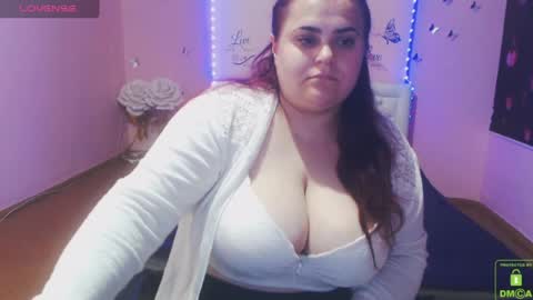 mira_cle_ online show from June 10, 9:52 am