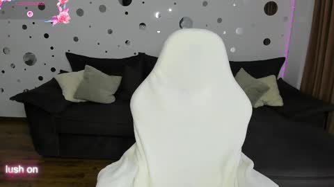 mira_fantasy online show from September 20, 4:59 am