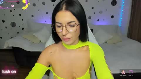 mira_fantasy online show from October 14, 4:26 am