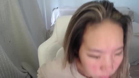 mira_g online show from September 22, 11:58 am