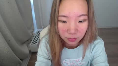 mira_g online show from October 14, 6:27 am