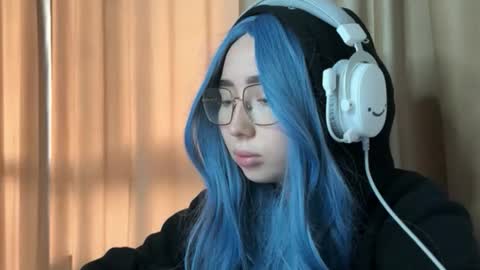 mira_light_ online show from September 27, 1:14 am