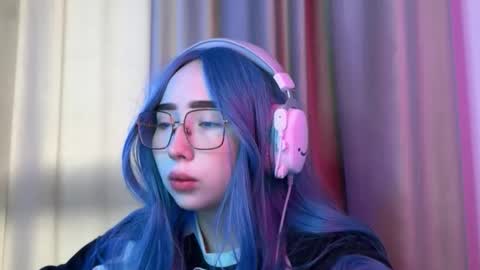 mira_light_ online show from September 26, 1:13 am