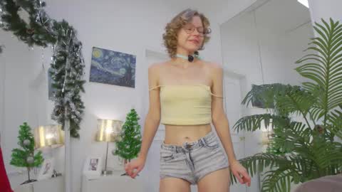 mira_marni online show from December 22, 11:06 am