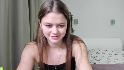 Mira online show from December 15, 8:49 pm