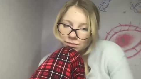 Stellary online show from September 29, 3:44 pm