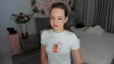 Emma online show from October 6, 7:20 pm