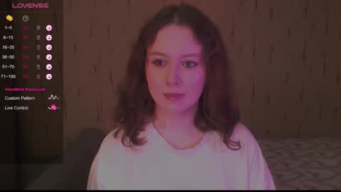 Snapshot of miranadevl chatting on September 11, 9:27 pm Kira online show from September 11, 9:27 pm