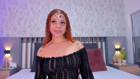 Snapshot of miranda_blair chatting on February 13, 11:15 pm Miranda online show from February 13, 11:15 pm