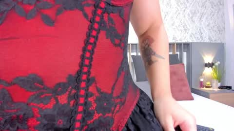 Snapshot of miranda_blair chatting on February 22, 2:39 am Miranda online show from February 22, 2:39 am