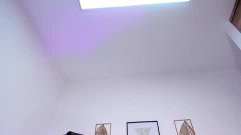 miranda_crawfor online show from March 2, 7:15 am