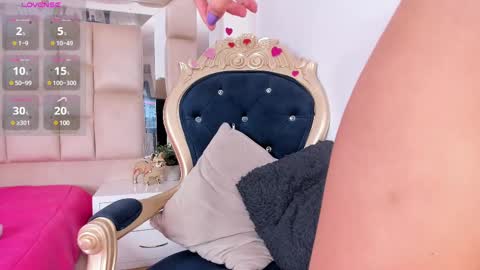 Mirandas room online show from February 22, 12:27 am