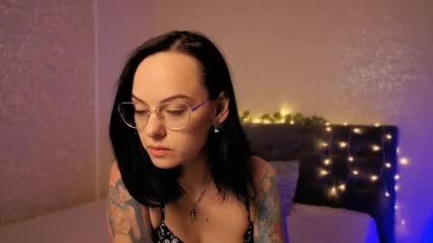 MiraSkyy online show from May 30, 7:01 pm