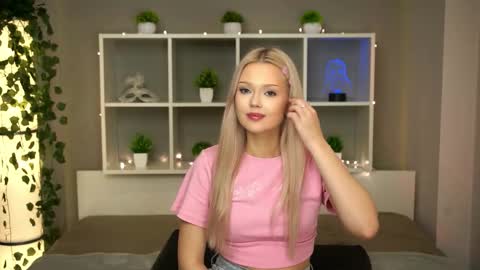 Elsa online show from October 27, 7:14 pm